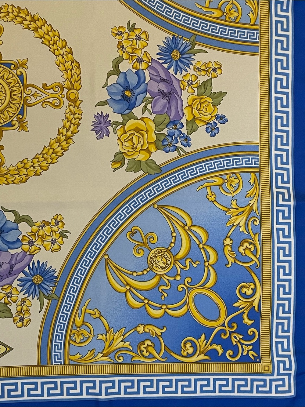 Atelier Versace Silk Scarf 26 In Mint Unworn Condition w/original Envelope - Picture 7 of 10